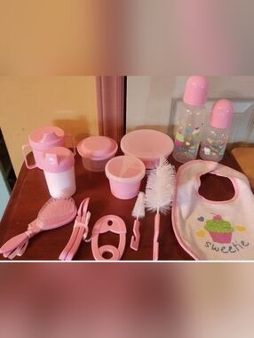 New Baby King 15Pc Feeding Set, Cupcake Theme, Bottles, Bib, Sippy Cups, Bowls